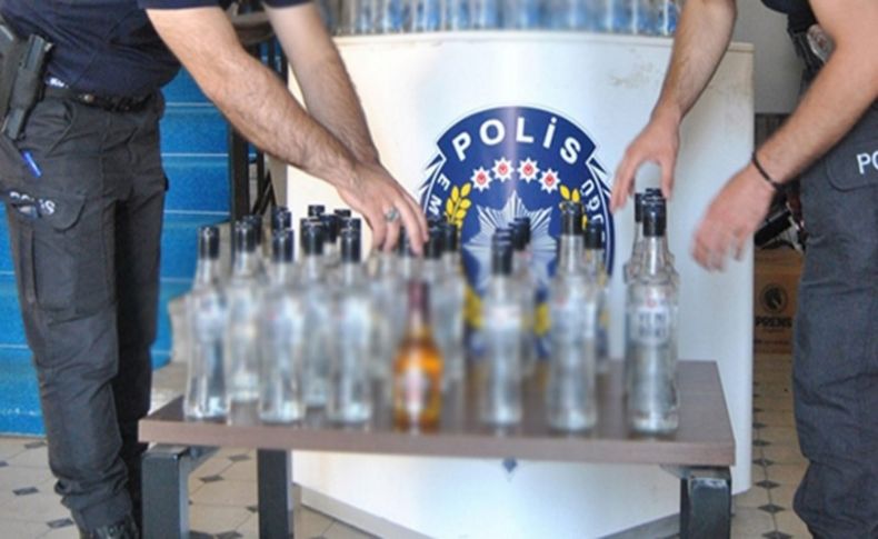 İzmir'de 365 litre sahte içki ele geçirildi