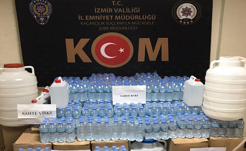 İzmir'de yaklaşık yarım ton sahte içki ele geçirildi