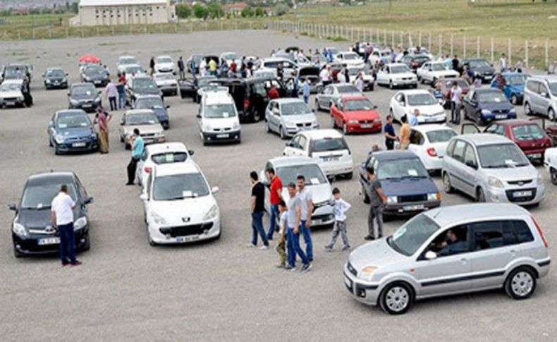 İzmir'de açık oto pazarlarının tekrar faaliyete geçmesine karar verildi