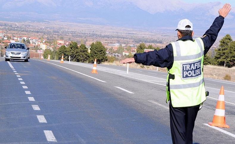 İzmir'de aranan 512 kişi yakalandı