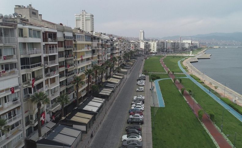 İzmir'de bayram sabahı sessiz