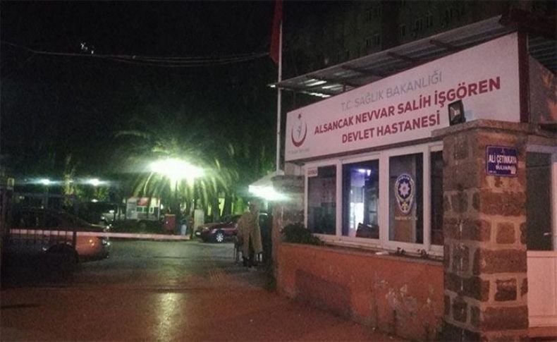 İzmir'de bıçaklı kavga:1 ölü, 2 yaralandı
