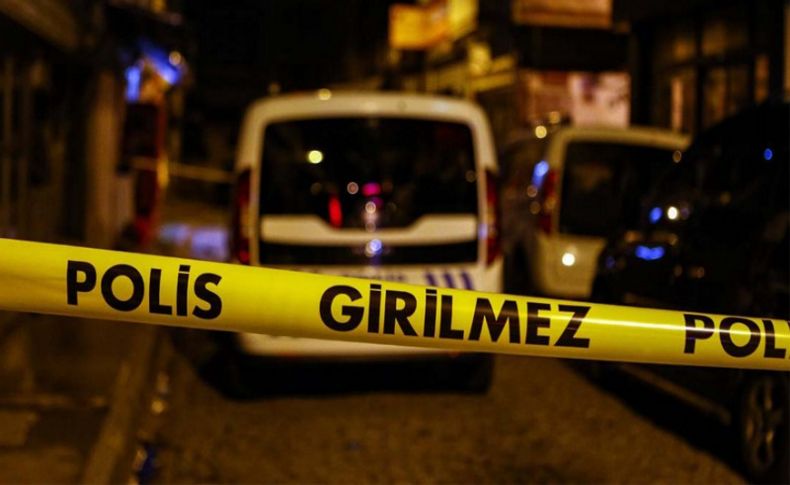 İzmir'de bıçaklı kavga: 3 yaralı