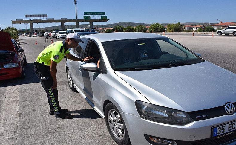 İzmir'de denetimlerde en çok aşırı hızdan ceza kesildi