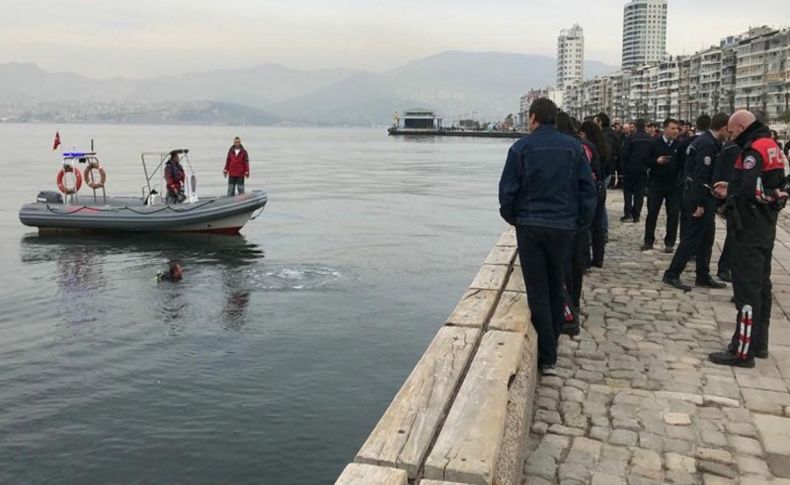 İzmir'de denizde erkek cesedi bulundu