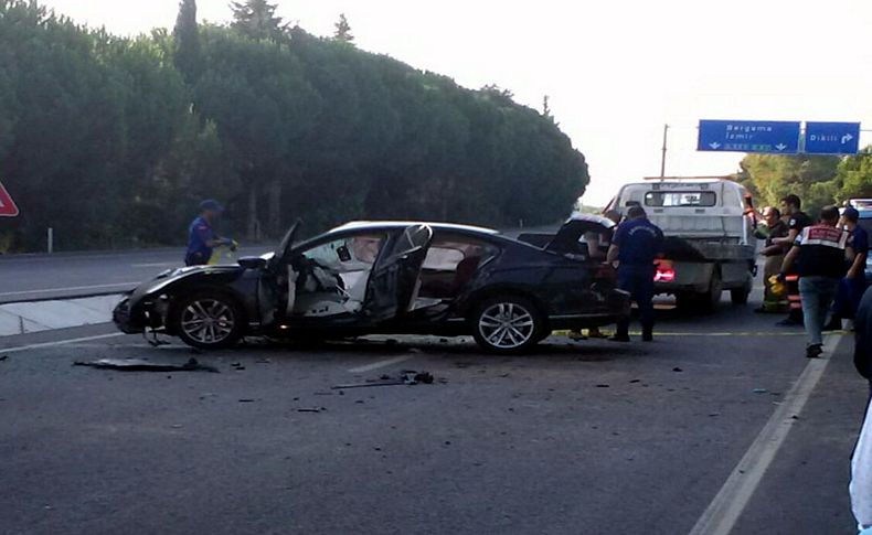 İzmir'de feci kaza: 2 ölü