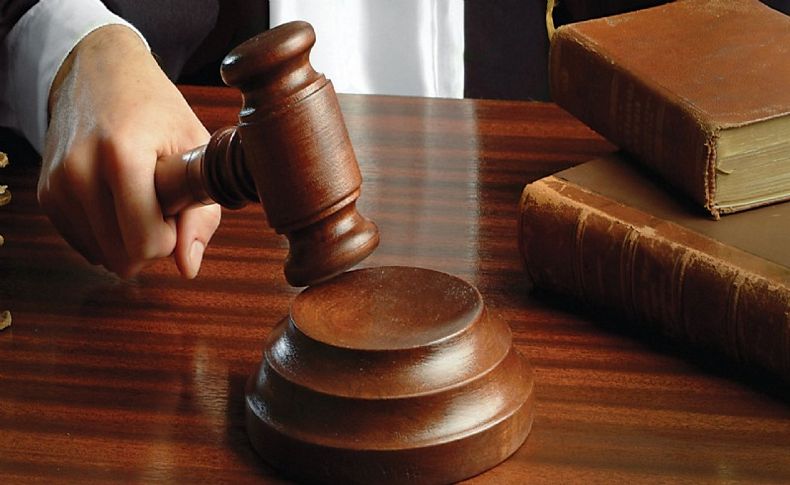 İzmir'de FETÖ'ye 9 tutuklama