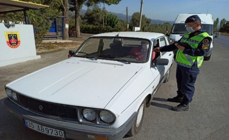 İzmir'de jandarmadan emniyet kemeri denetimi