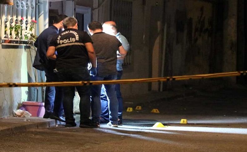 Polisi, suç delillerini almak istediği için bıçaklamış