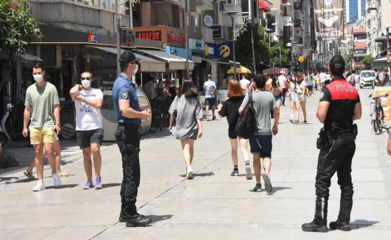 İzmir'de maske denetimi