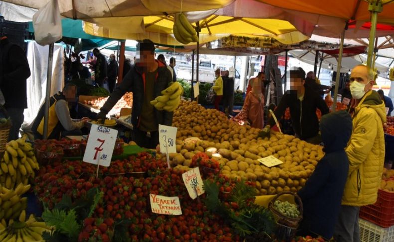 İzmir'de maske takmayan 7 pazarcıya ceza