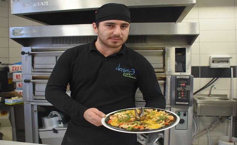 İzmir'de pizzalar karardı, müşteriler şaşırdı