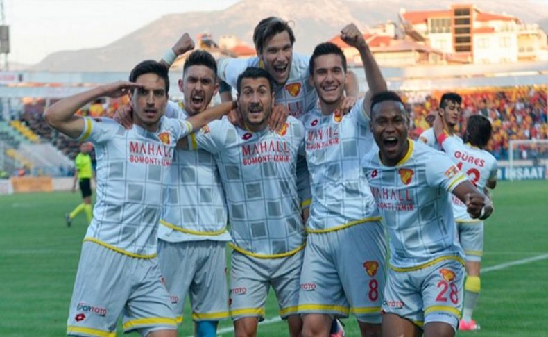 Göztepe Süper Lig yolunda play-off'a kaldı