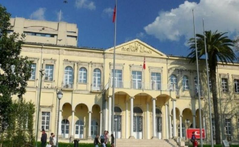 İzmir’de polisin tepki çeken müdahalesine Valilikten ’soruşturma’ açıklaması