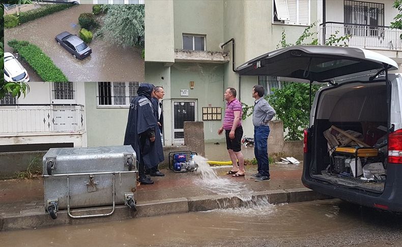 İzmir'de sağanak etkili oldu