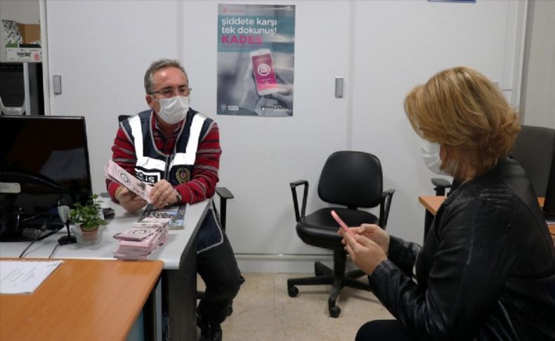 İzmir'de şiddet gören kadın, KADES ile huzura kavuştu