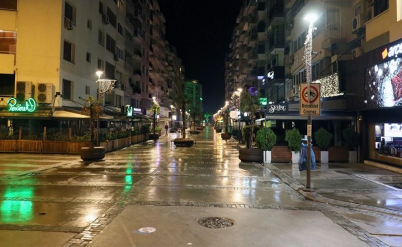 İzmir'de sokağa çıkma kısıtlamasına uyuluyor