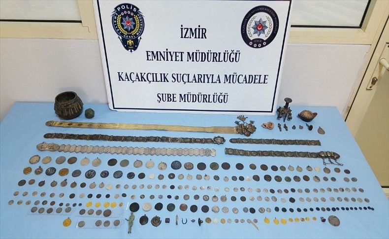 İzmir'de tarihi eser operasyonu