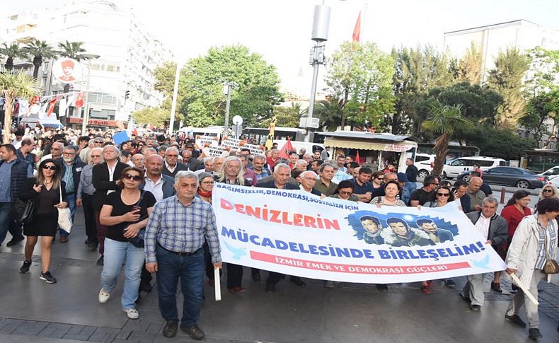 İzmir'de üç fidan anıldı