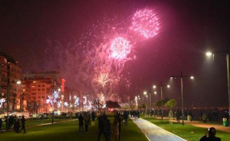 İzmir'de yeni yıl coşkusu