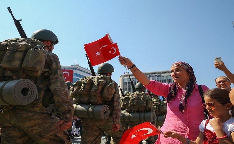 İzmir'de zafer coşkusu