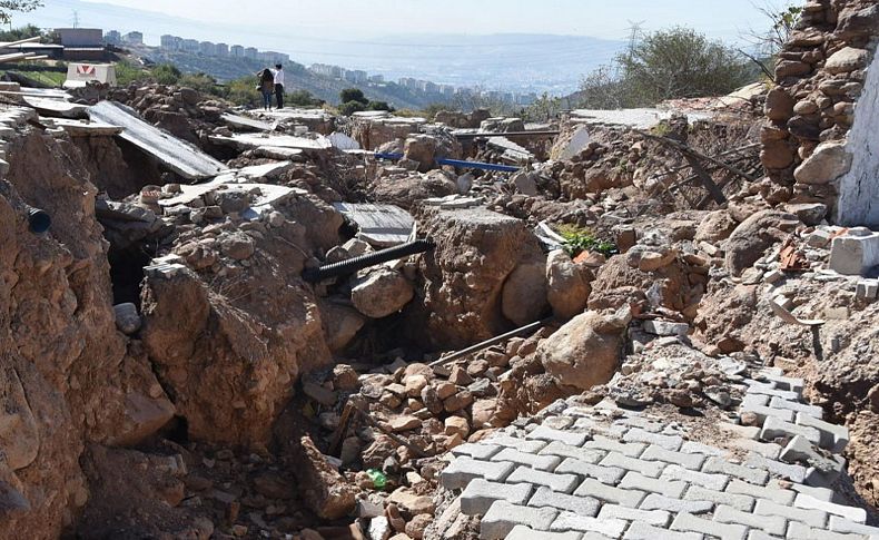 İzmir'deki afet bölgesinde yaşam devam ediyor!