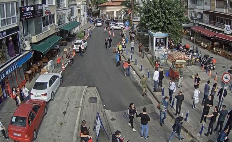 İzmir'deki deprem anı KGYS kameralarına yansıdı