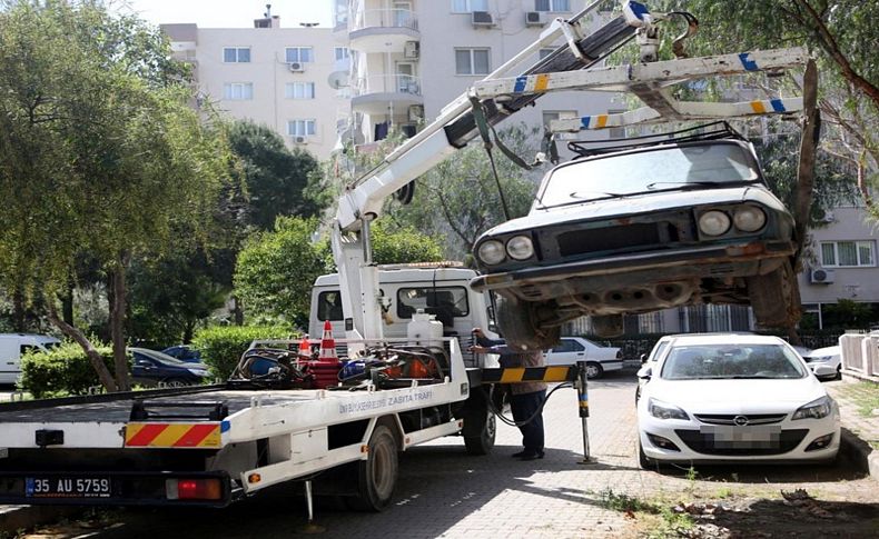 İzmir'deki hurda araçlar kaldırılacak