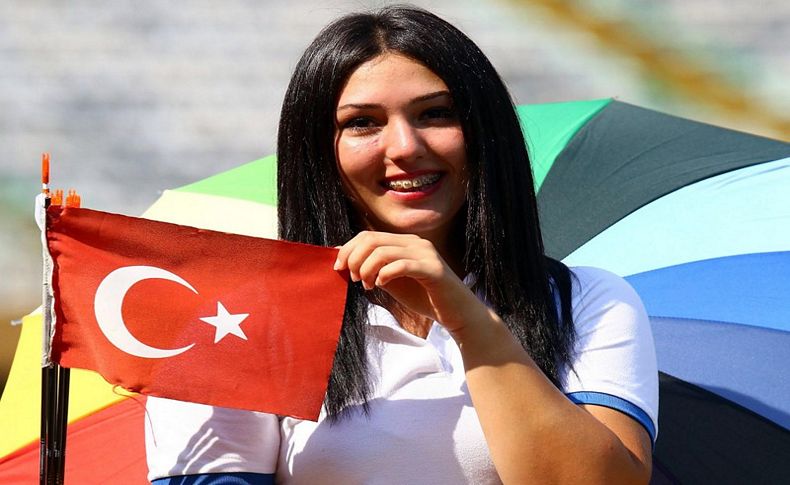 İzmir'in altın kızı Yasemin