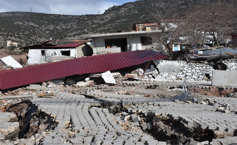 İzmir'in Bornova ilçesinde heyelan meydana geldi