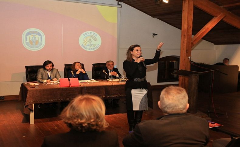 İzmir’in Kent Konseyleri Efes Selçuk’ta buluştu