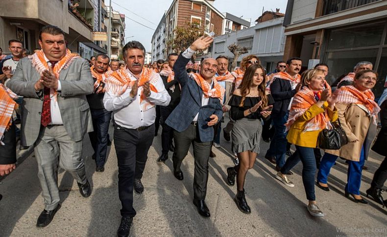 İzmir'in turuncu şenliği başladı!