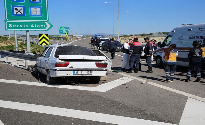 İzmir-İstanbul Otoyolunda feci kaza: 3 ölü, 1 yaralı