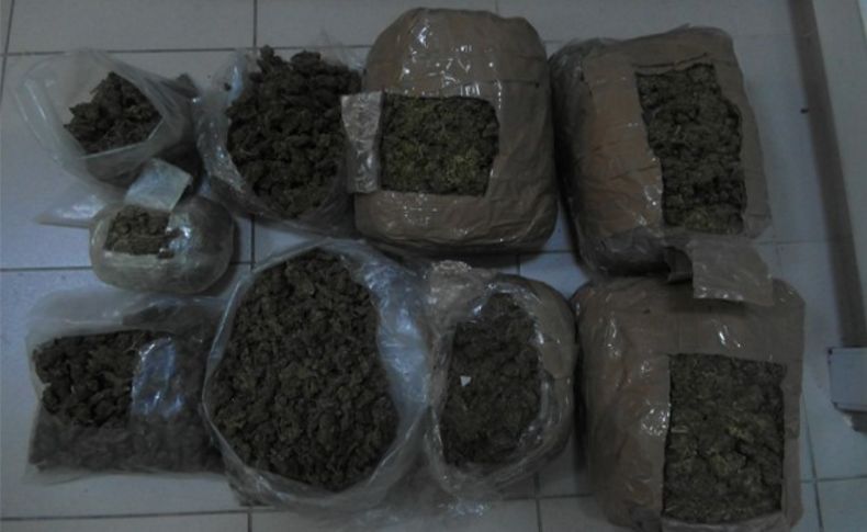 İzmir polisinden zehir tacirlerine darbe