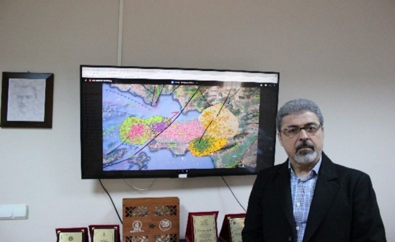 İzmir sallanıyor, bölgede deprem fırtınası yaşanıyor