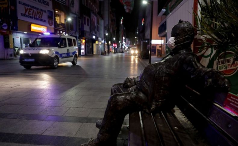 İzmir sessizliğe büründü