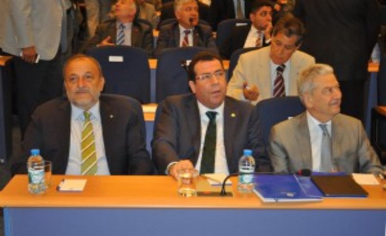 Patronlar MHP'li adayları ağırladı