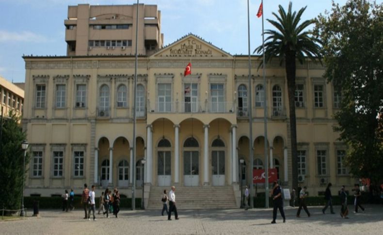 İzmir Valiliği'nden tedbirleri sıkılaştıran koronavirüs kararları!