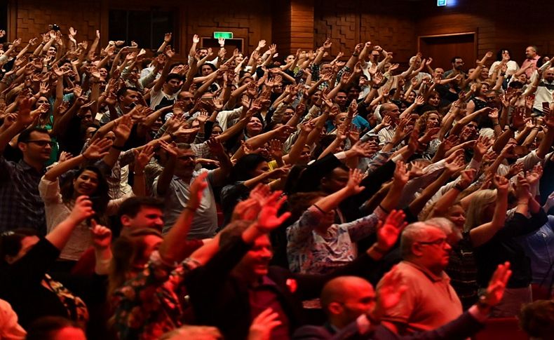 İzmir yeni yıla rengarenk etkinliklerle 'merhaba' diyecek