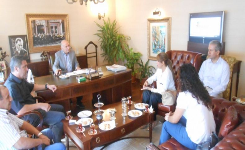 İzmir Mali Müşavirler Odası’ndan Ester Bulut’a Destek