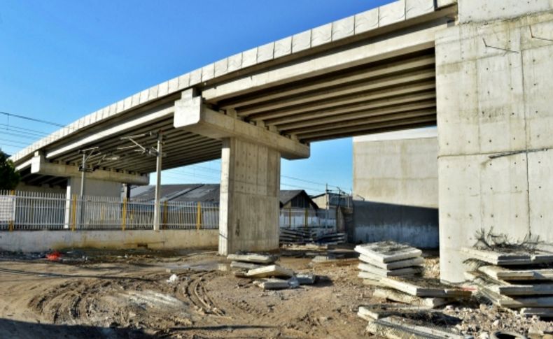 İzmir'in Gürçeşme-Yeşildere kestirmesinde son viraj dönülüyor