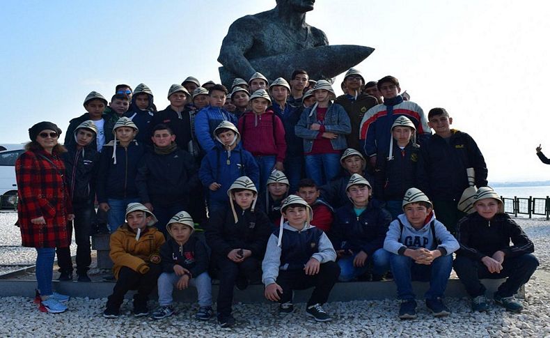 İzmirli çocuklardan İstanbul ve Çanakkale turu