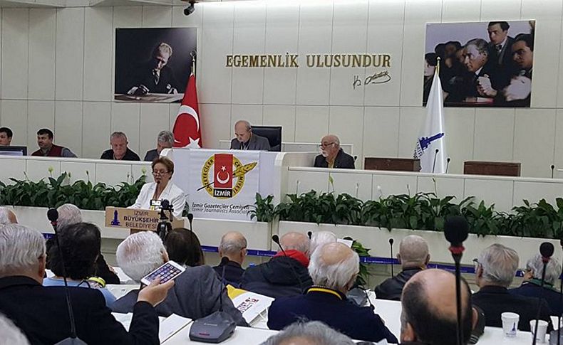 İzmirli gazeteciler sandık başında
