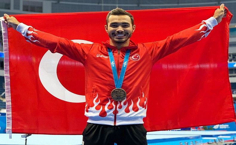 İzmirli jimnastikçi Ferhat Arıcan'dan tarihi başarı