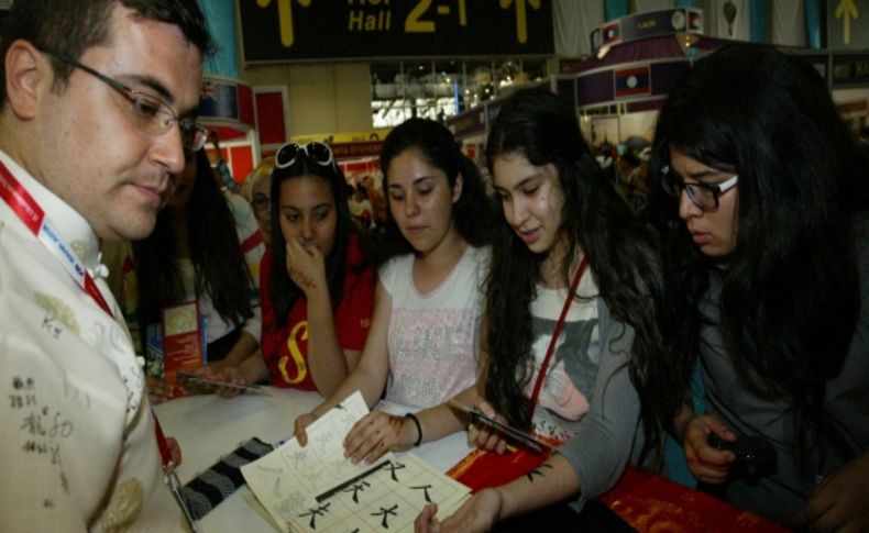 İzmirliler Kültür Şöleni’ne akın etti