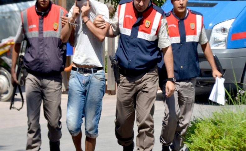 Jandarmanın rutin kontrolünde esrar ele geçirildi
