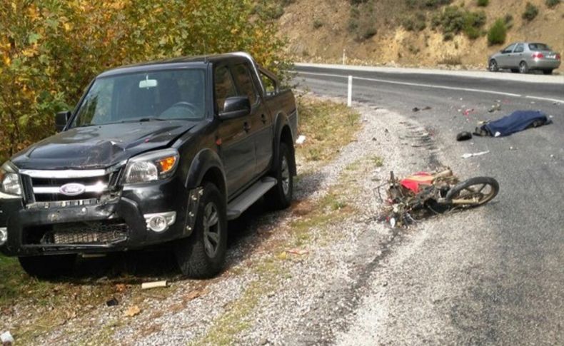 İzmir'de feci kaza :Hem ehliyetsiz hem kasksız...