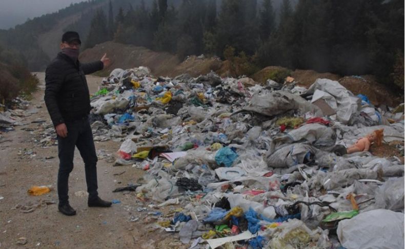 Kaçak moloz dökülen ormanlık alanda 'asbest' tehlikesi