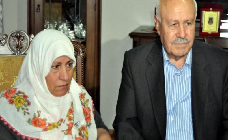 Kaçirilan Pilot Ağca'nin Elaziğ'daki Baba Evinde Umutlu Bekleyiş (2)