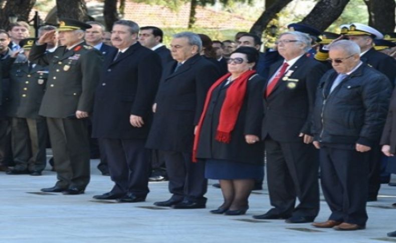 Kadifekale'de şehitlere duygu dolu anma